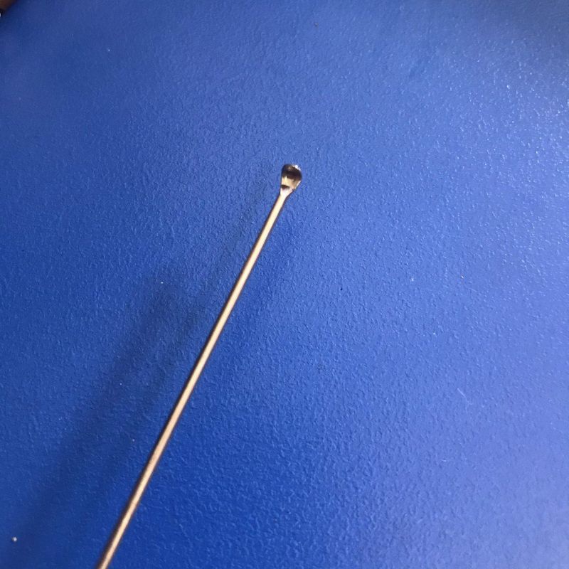 Cây móc lấy ráy tai inox, que ngoái tai cán gỗ mpkv17