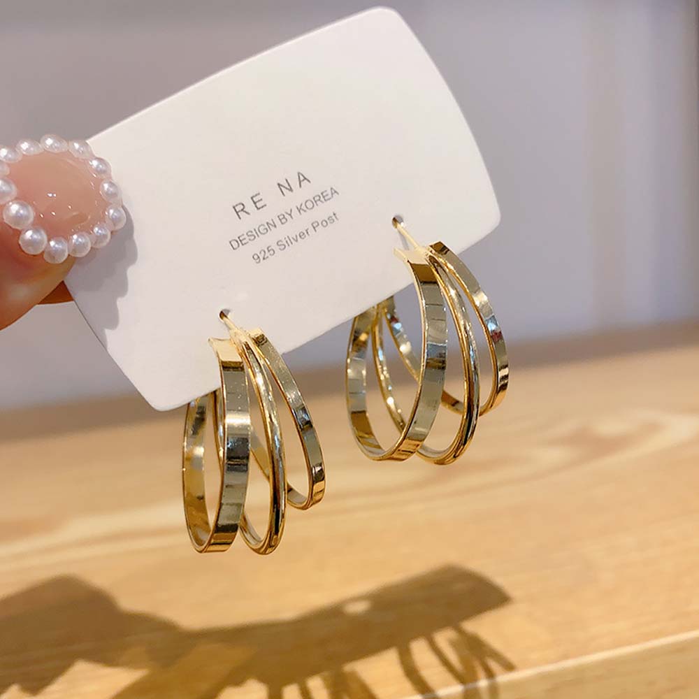 Khuyên Tai Nữ Trang Tạo Hình Độc Đáo