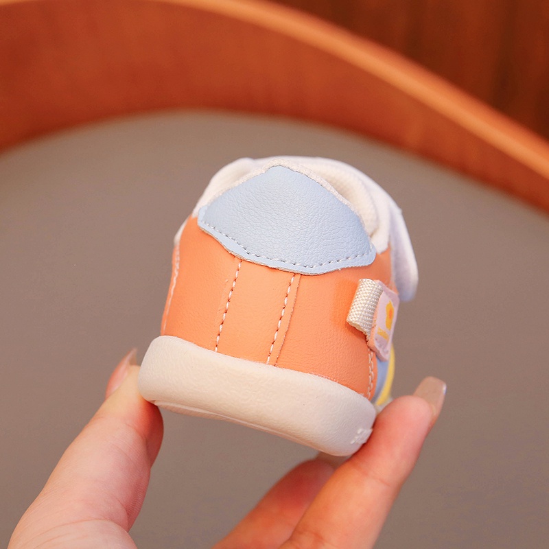 Giày Thể Thao Quai Dán Đế Mềm Thoải Mái Hình Kẹo Mút Đính Hoa Đáng Yêu Dành Cho Trẻ Em 0-3 Tuổi