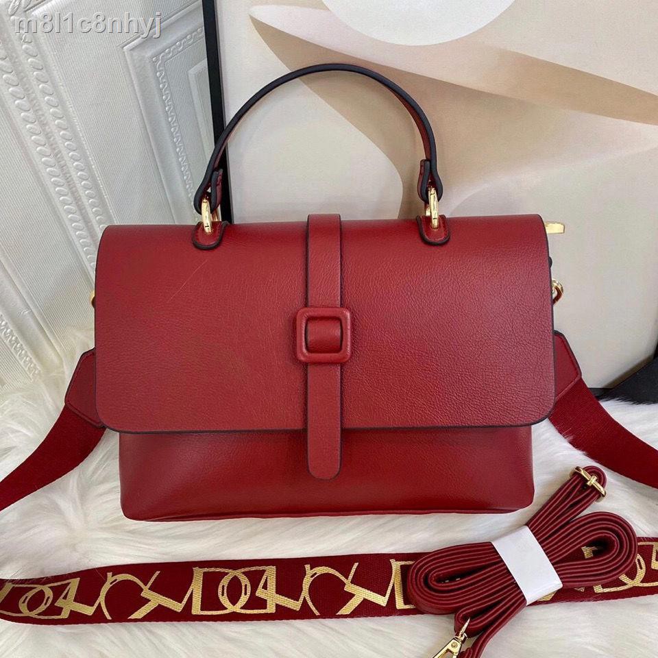 2021 túi nữ mới mẫu da mềm xách khí quyển đeo chéo một vai hợp thời trang doanh nhân | BigBuy360 - bigbuy360.vn