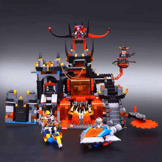 ( Hàng order 7 ngày ) Lego Nexo - Bela 10521 ( Xếp Hình Hang Ổ Nham Thạch Của Gã Hề Jestro 1234 khối )