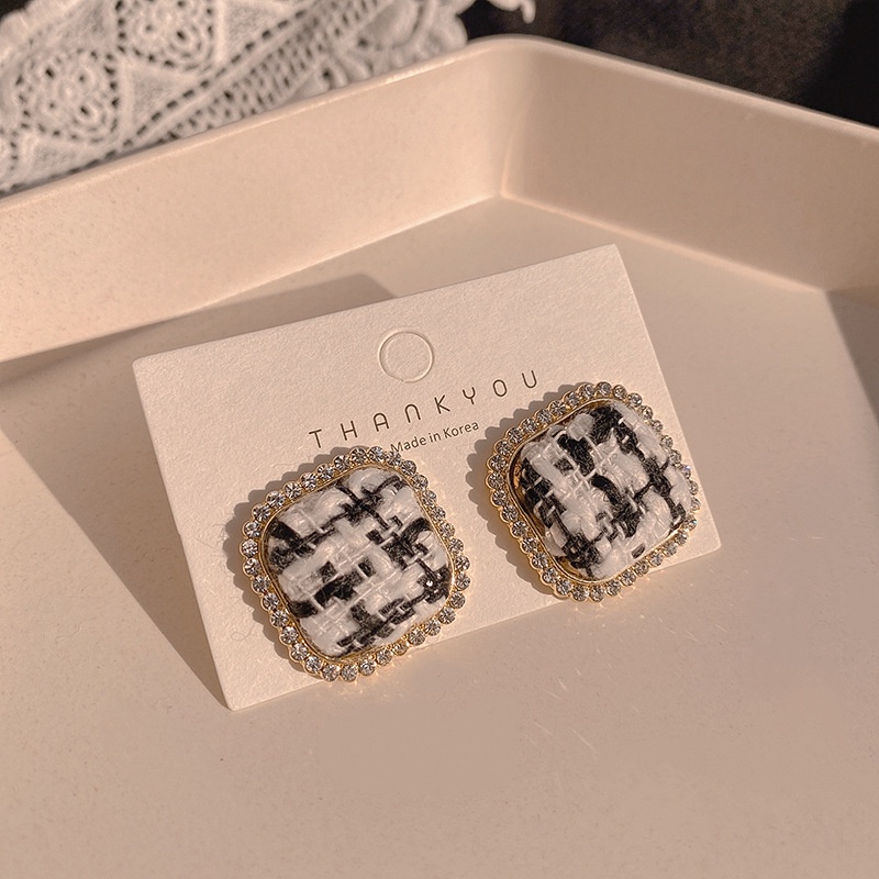 Khuyên Tai Hình Vuông Đính Kim Cương Phong Cách Thời Trang Hàn Quốc Chất Lượng Cao 2022 Cho Nữ