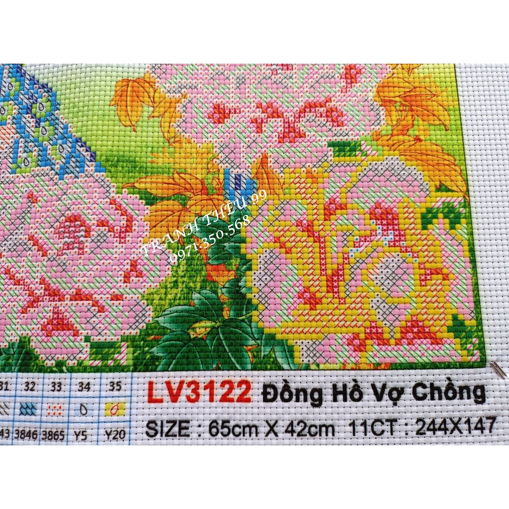 Tranh thêu chữ thập đồng hồ Vợ Chồng I 65x42cm I LV3122
