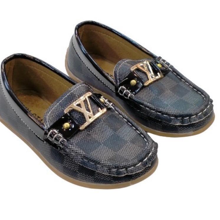 Giày SLIPON Màu Trắng Đen Kiểu Cổ Điển Thời Trang Cho Bé Trai 5Y4