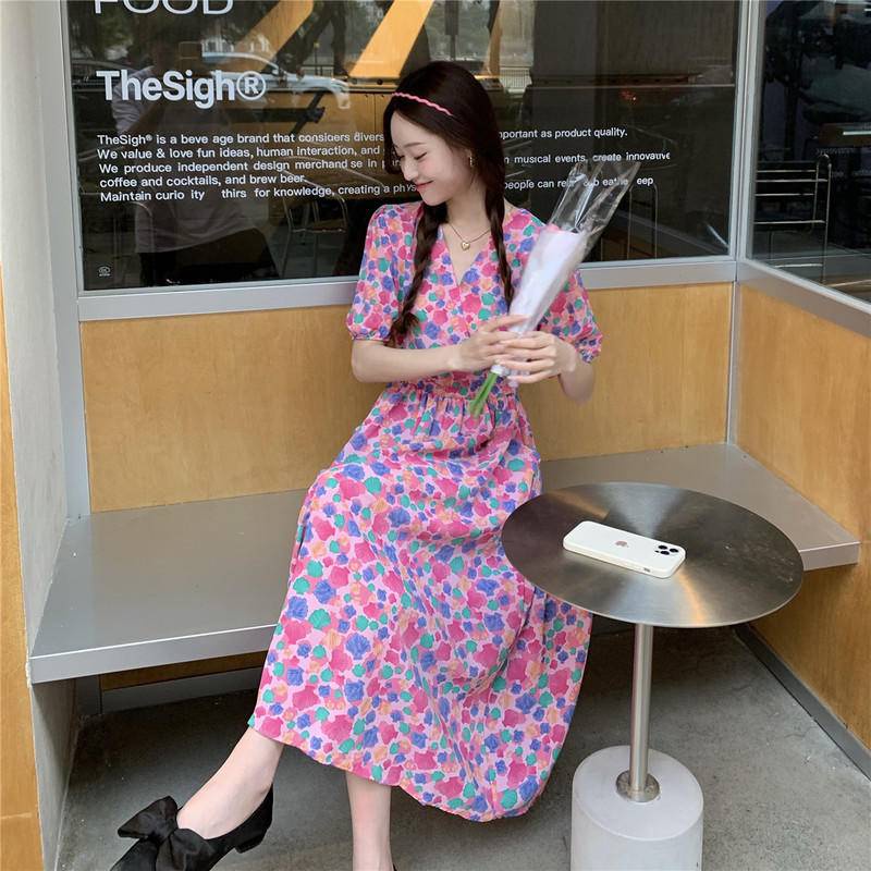 Đầm Dài Tay Ngắn Cổ Chữ V Họa Tiết Hoa Phong Cách Hong Kong Thời Trang Mùa Hè Mới Cho Nữ