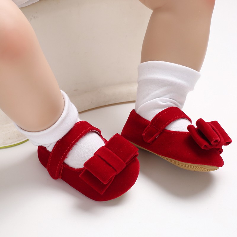 Giày nhung thắt nơ kiểu dáng công chúa dành cho trẻ nhỏ