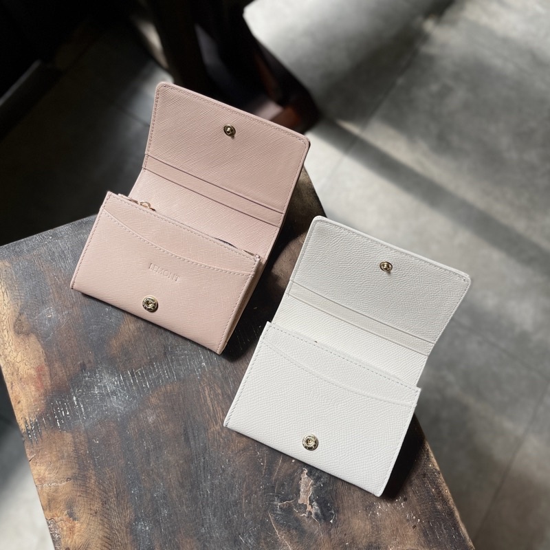 Ví nữ da bò Switch Hồng Nude, dáng hộp đứng, có ngăn đựng tiền thẳng - Thiết kế chính hãng từ Lemont.