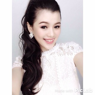 Bông tai đính đá