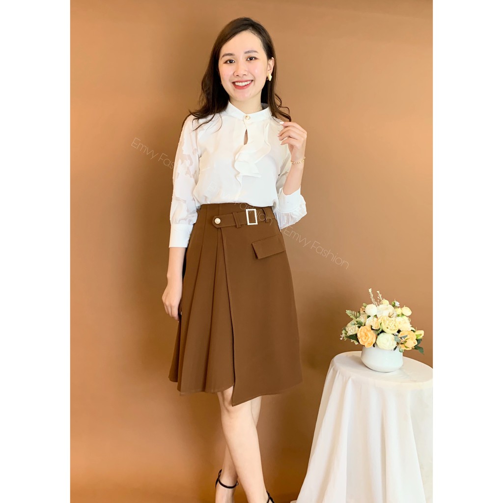 [Mã WASTUP giảm 10% tối đa 30K đơn 99K] Áo sơ mi nữ Thiết kế lụa trượt cổ trụ phối tơ hoa EMVY-A34 | BigBuy360 - bigbuy360.vn