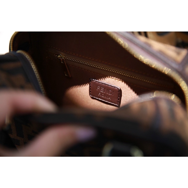 Túi Fendi Trống New
