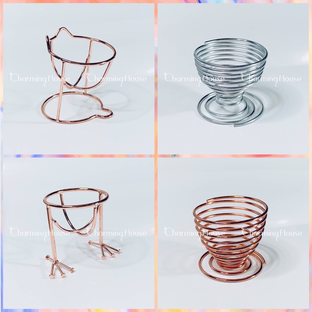 - Cốc đựng bông mút blender