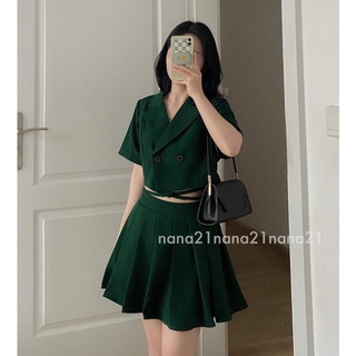Set áo croptop và chân váy