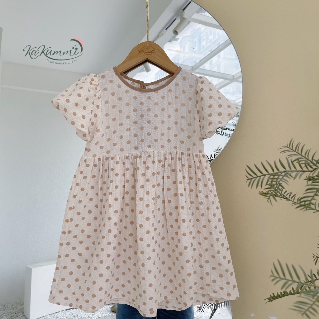 Váy babydoll chấm bi hở lưng chất liệu đũi xốp cao cấp (KM22-VA217) Kakummi