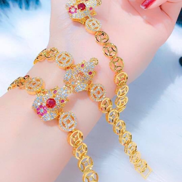 Lắc tay nữ kiểu con cóc ngậm đồng tiền cao cấp dát vàng 18k