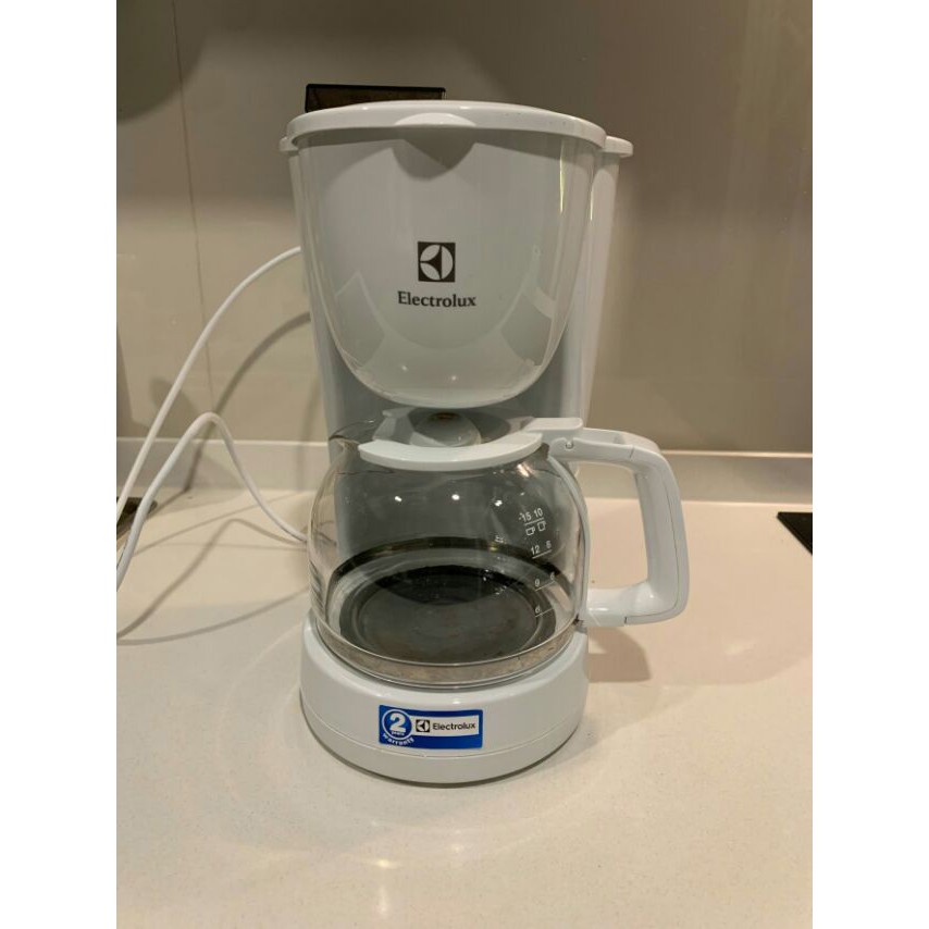 Máy pha cafe Electrolux ECM1303W