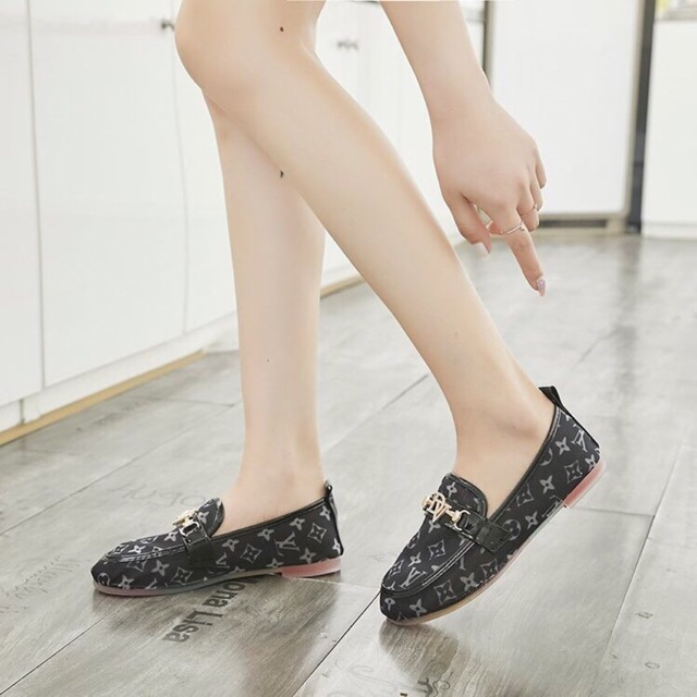 Giày bệt LV