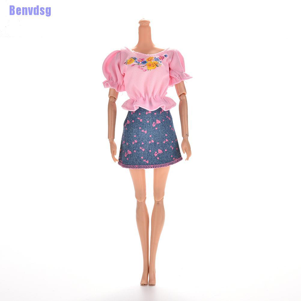 Set 2 Món Áo Thun Màu Hồng + Chân Váy Jean Xanh Cho Búp Bê Barbie