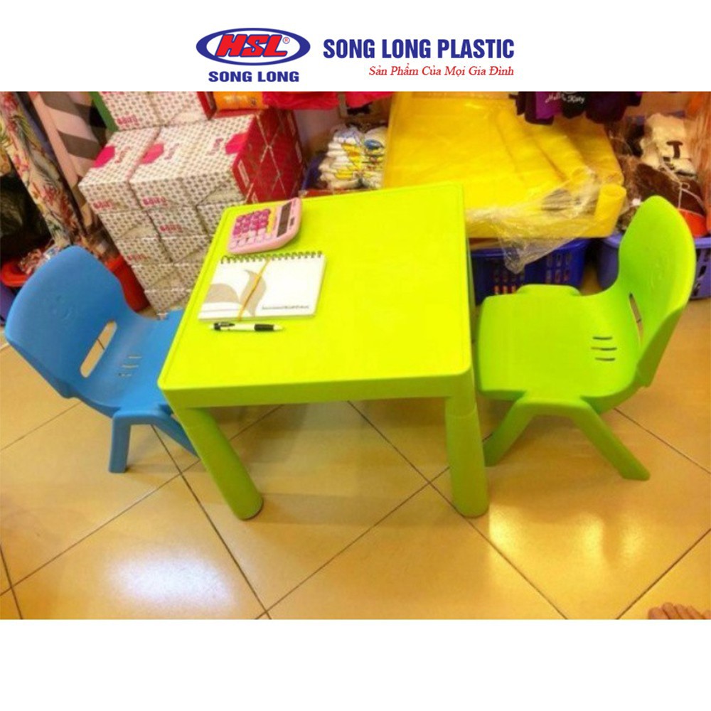 Bộ bàn ghế nhựa đa năng mẫu vuông Song Long Plastic cho bé ngồi chơi, học bài, tập ăn