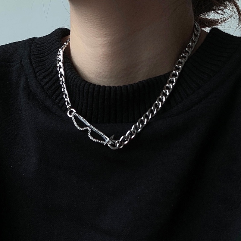 Dây chuyền mặt hình kính mát đính đá giả