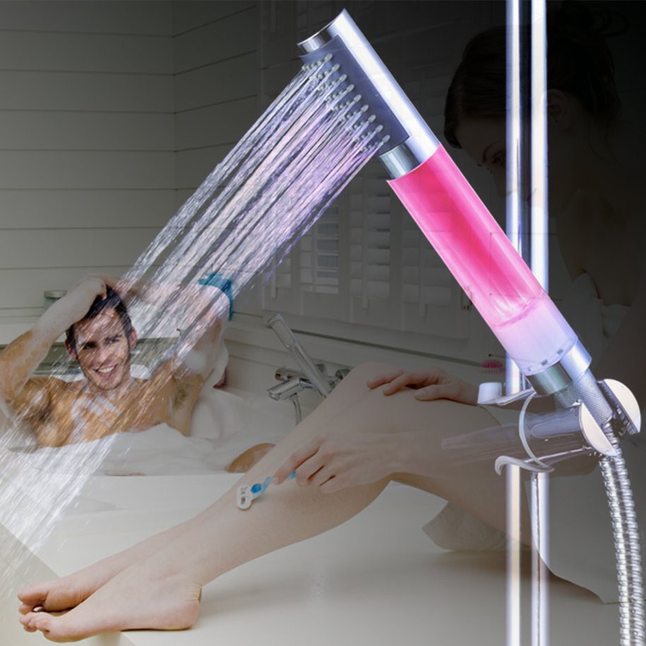 Đầu vòi sen có đèn LED 7 màu độc đáo