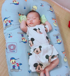 Sét đệm ôm matxa cho bé