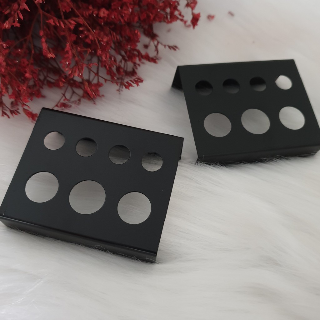 Khay thép đựng chum mực xăm