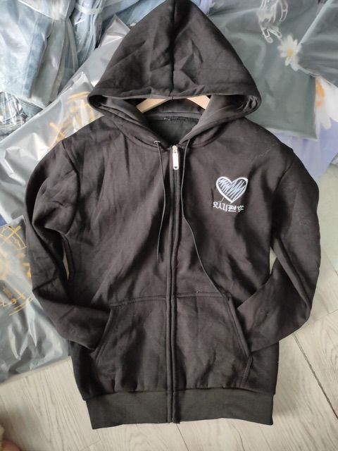 [Giá siêu rẻ] Áo khoác nỉ zip form rộng, họa tiết trái tim thêu, kèm ảnh thật ở cuối | BigBuy360 - bigbuy360.vn