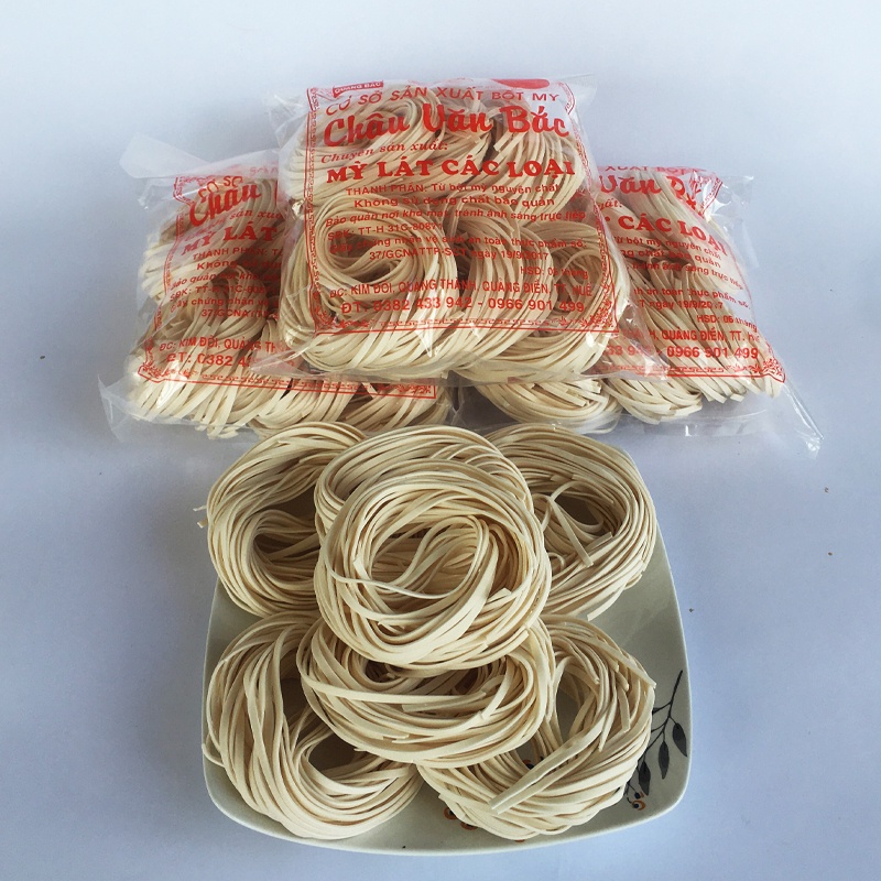 Bột mì lát khô đặc sản Huế làm quà đa dụng, thực phẩm chay chế biến sẵn ăn liền | BigBuy360 - bigbuy360.vn