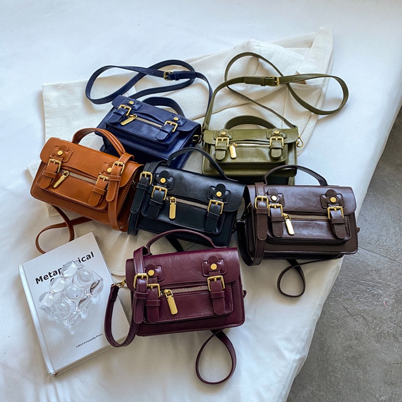 Túi Đeo Chéo Màu Đen Phong Cách Anh Quốc Cho Nữ