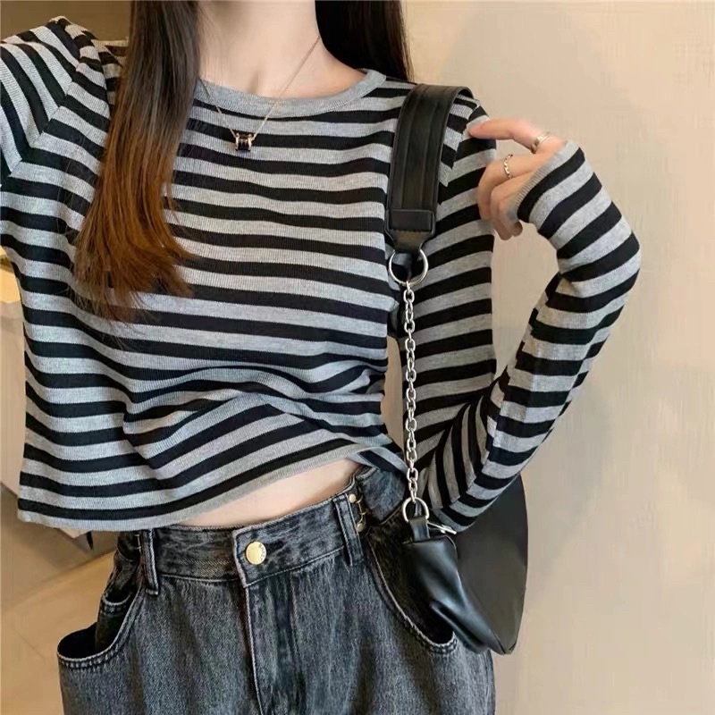 Áo len nữ basic kẻ xám tay dài