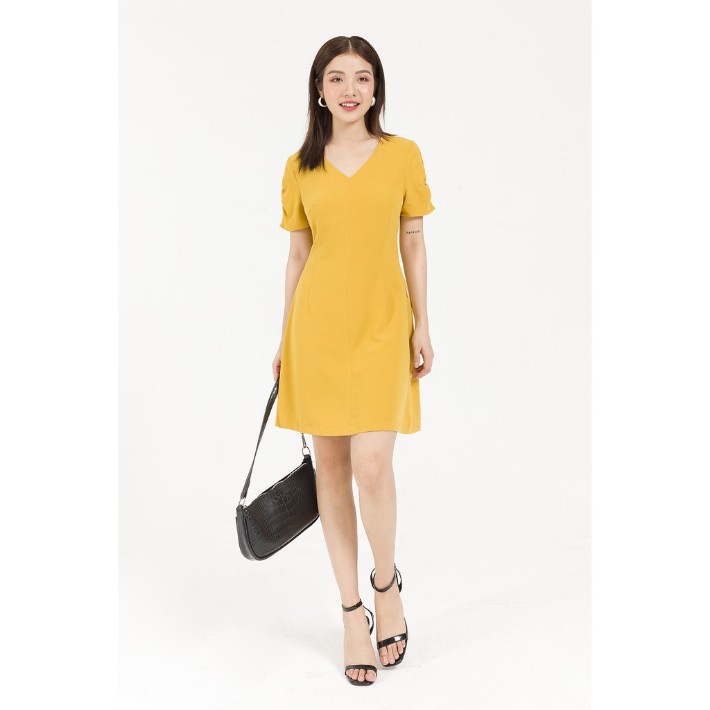 Đầm VIEN TRAN Dáng A Cổ Tim Tay Nhún V63R20H022