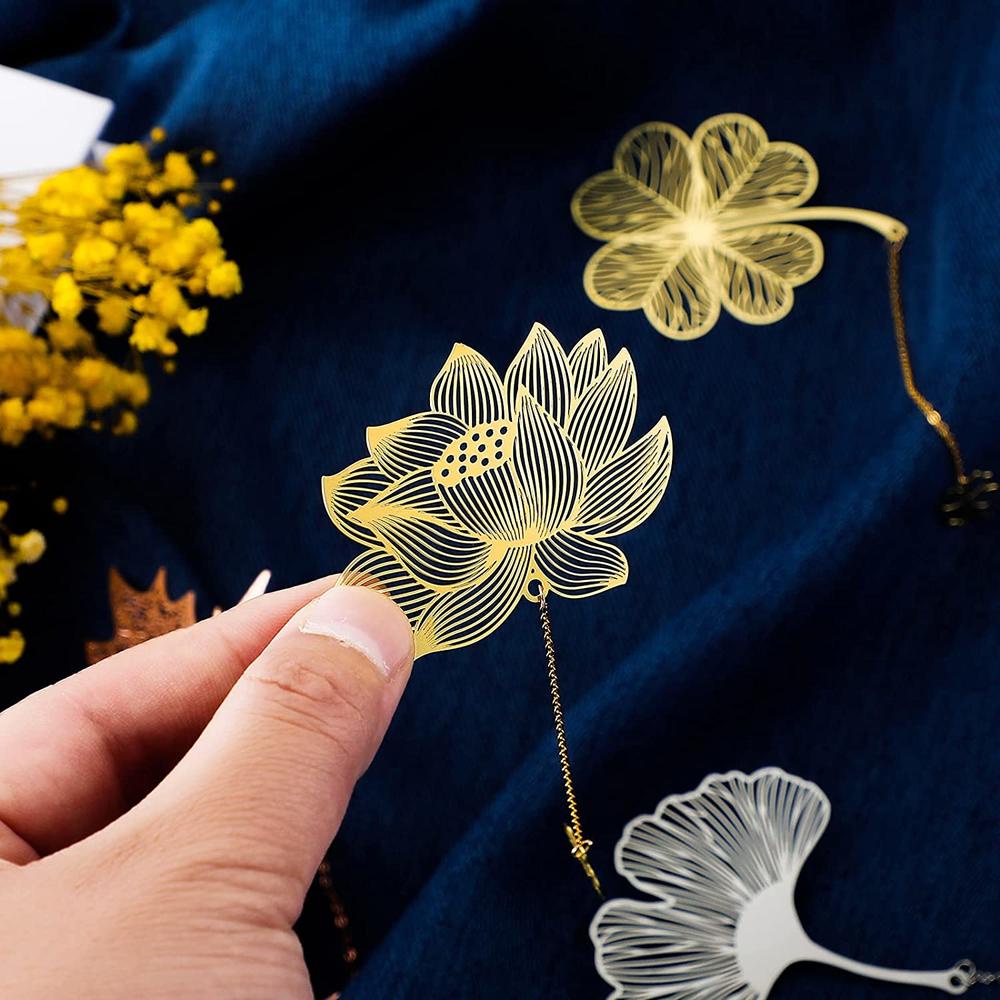 Bộ Bookmark Kim Loại Hình Hoa Sen / Lá Phong / Thiên Thần Vintage Có Dây Xích Màu Vàng Kim Làm Quà Tặng Sinh Nhật / Tốt Nghiệp