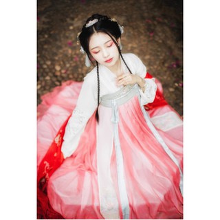 Trang phục cổ trang nữ