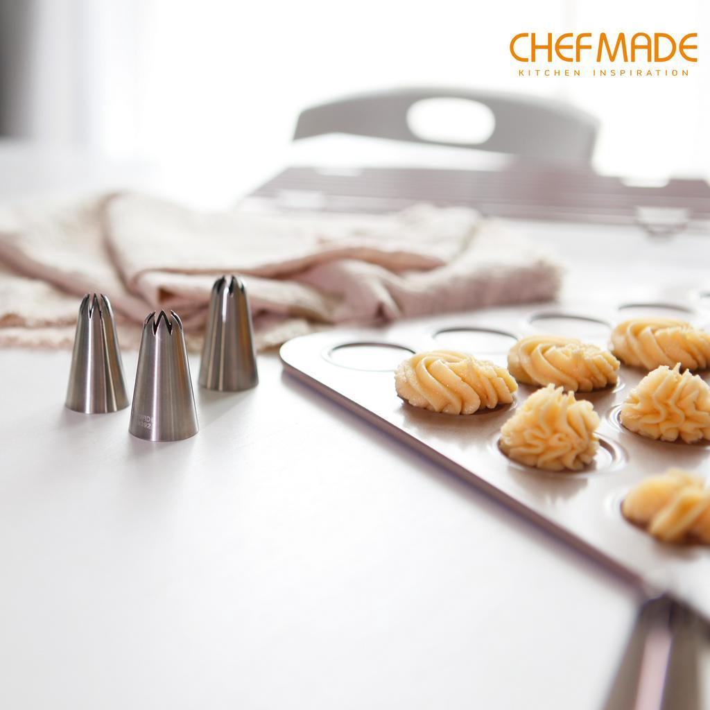 Bộ 4 đầu nối và 10 túi bắt bông kem CHEF MADE WK9763 bằng nhựa