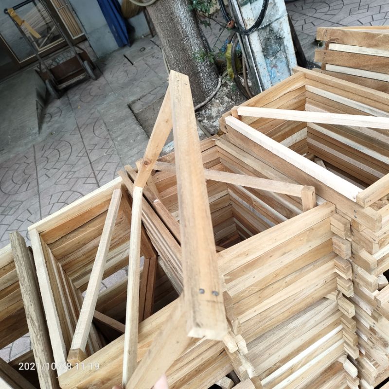 Combo thùng nuôi kèm 5 cầu và 5 tầng