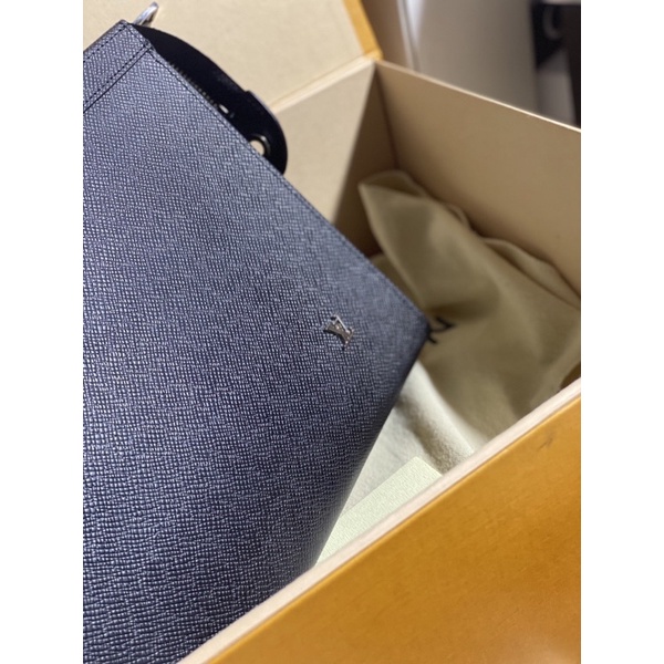 Clutch ví cầm tay LV fullbox size 27cm cực xịn