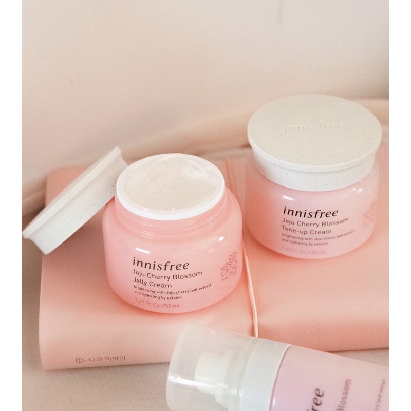 SET DƯỠNG TRẮNG INNISFREE CHERRY BLOSSOM