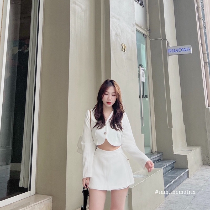 Combo croptop và chân váy cúc vàng (kèm ảnh thật)