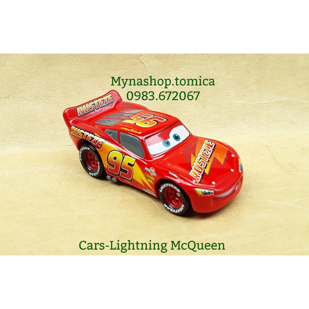 Xe mô hình tĩnh tomica cars - Lightning McQueen - có hộp như hình - tặng hộp nhựa PVC