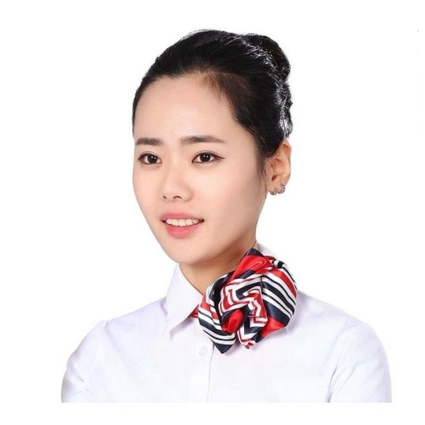 Khăn vuông lụa satin quấn cổ phong cách vintage