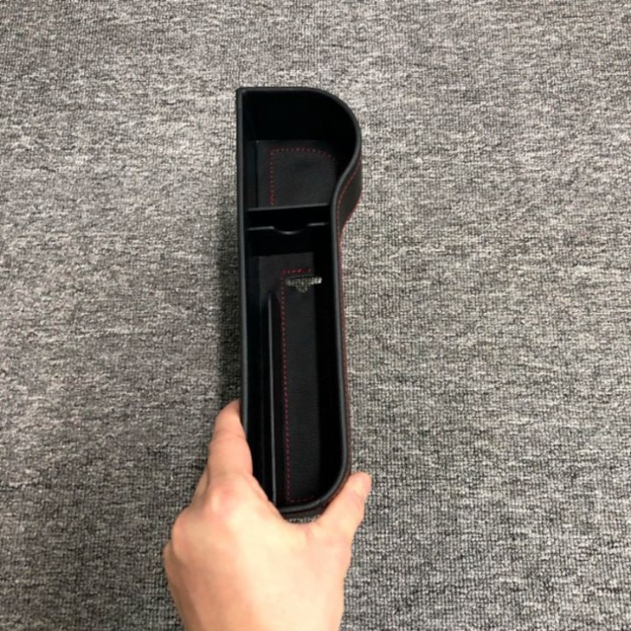 Sản Phẩm Hộp Đồ Cài Khe Ghế-Ô Tô-Cao Cấp-DC-SBK468 .