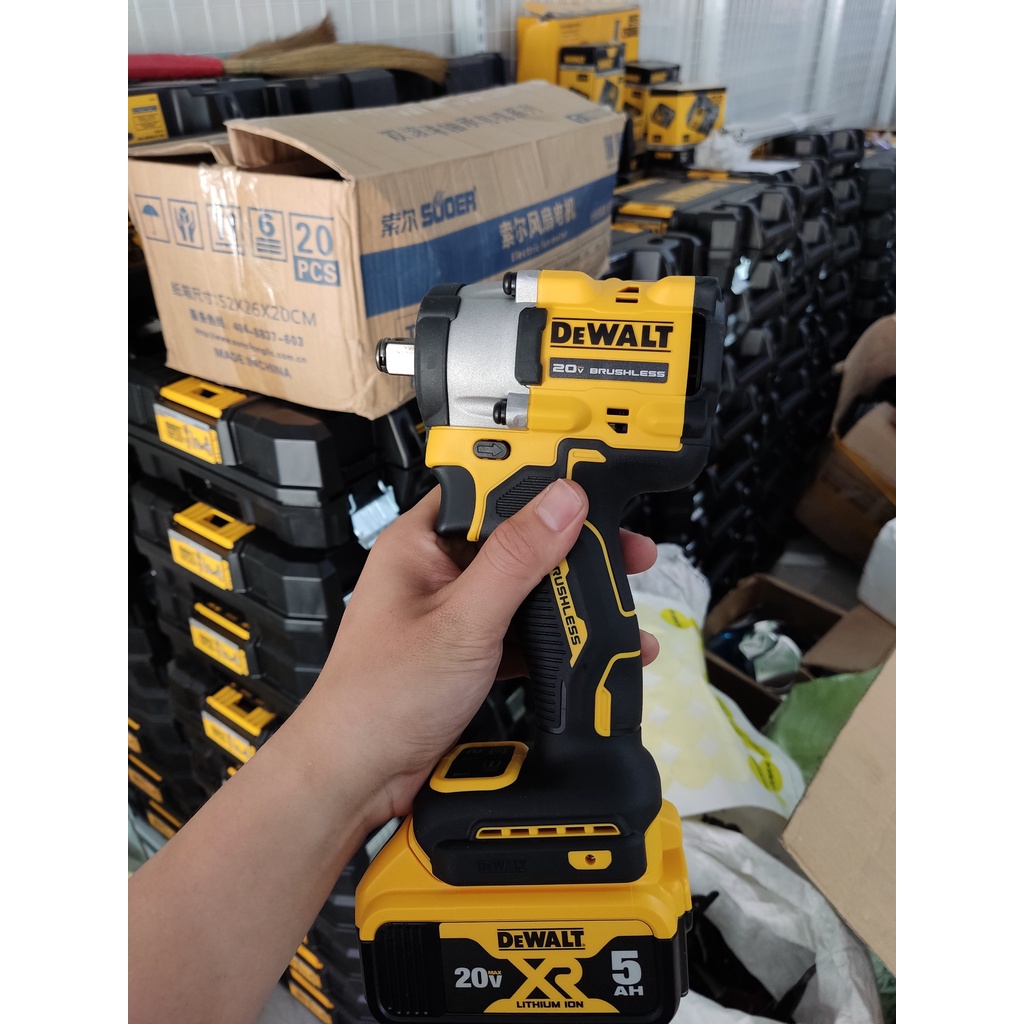 Máy siết bulong 20V max Dewalt DCF921