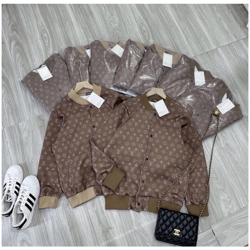 Áo Bomber Cúc Trơn Nâu Bo Chun LV Tôn Da Chất Dày Dặn | BigBuy360 - bigbuy360.vn