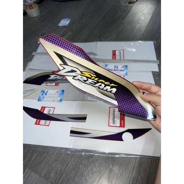 Tem supper dream đỏ 2004 chính hãng