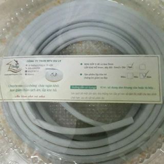 Ron cửa lắp khe hở cửa có keo, ngăn côn trùng