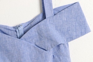 Đầm linen vai bẹt