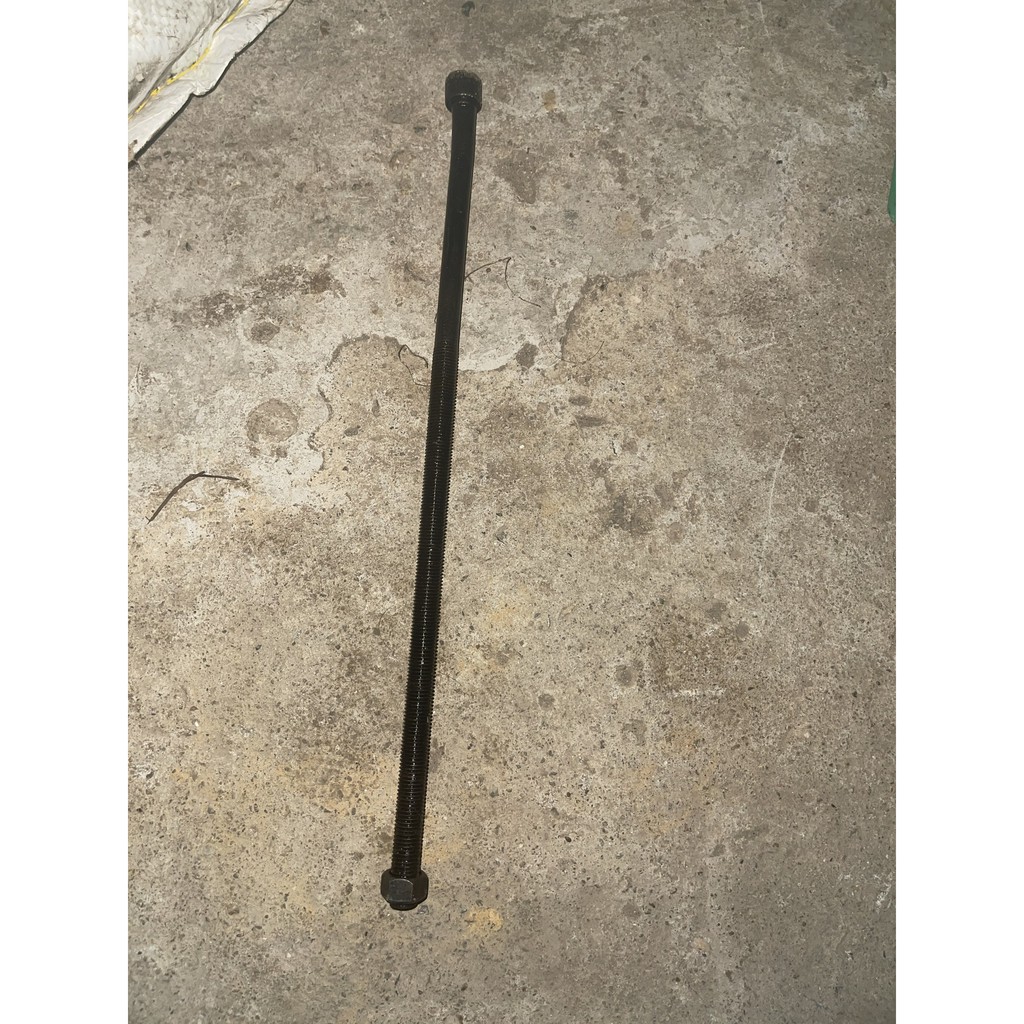 Sản phẩm gia đình làm: Bu lông xăngtan 10 dài 30cm