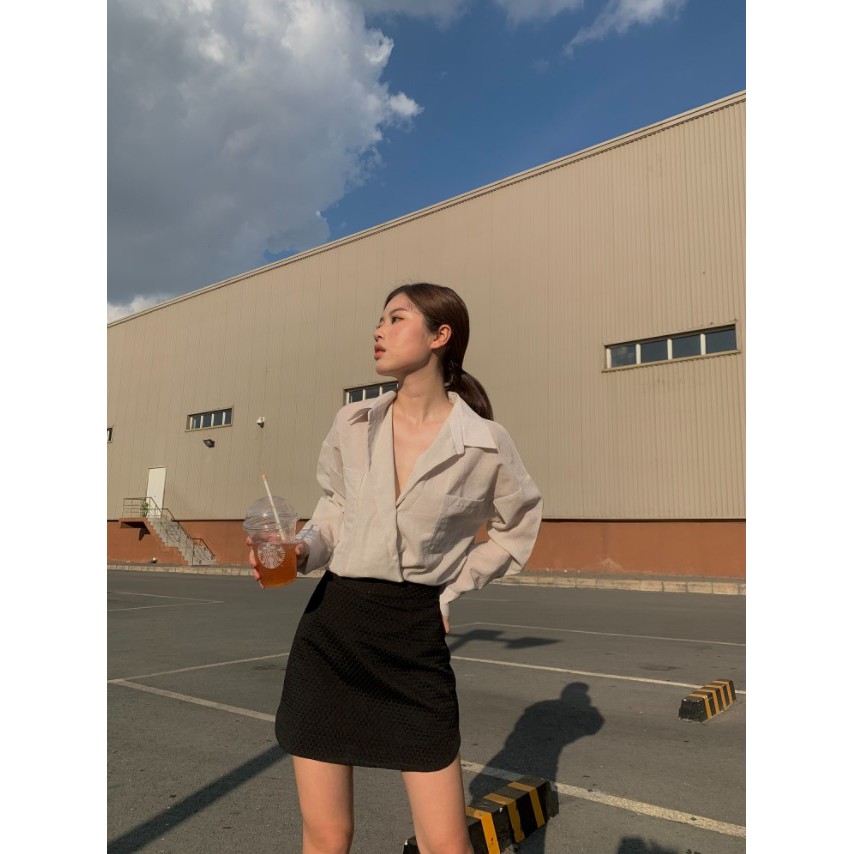 Áo sơ mi oversize 2 túi tay dài thời trang GAGO màu trắng xám GA3534 | BigBuy360 - bigbuy360.vn