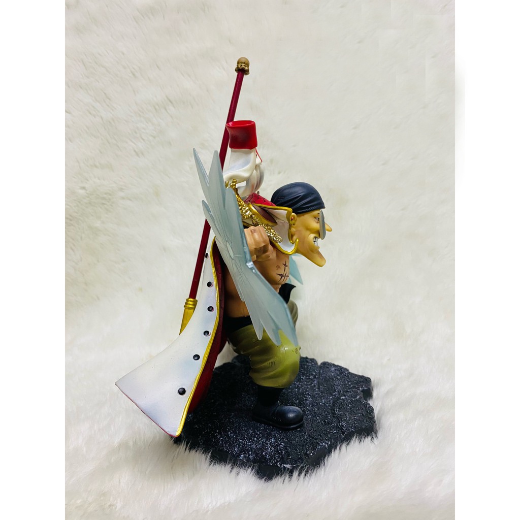 Mô hình Chibi Tứ Hoàng Râu Trắng - One piece