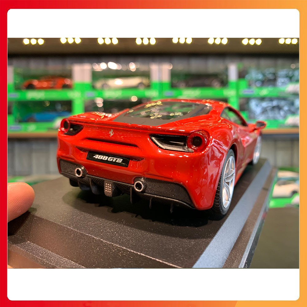 Xe mô hình Ferrari 488 GTB tỉ lệ 1:24 hãng Bburago